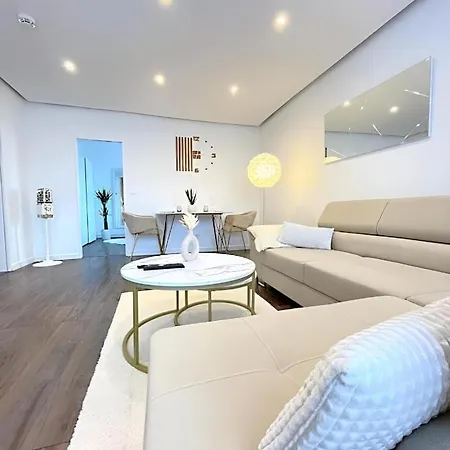 Regency Apartments - Stylische Zentrale 50M2 Wohnung Mit Balkon, Wasserblick Und Netflix Hannover Exterior photo