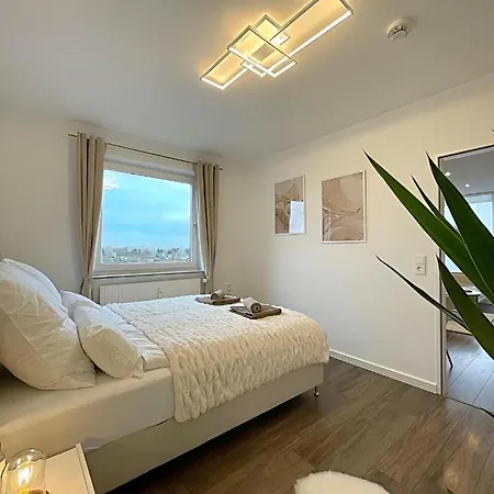 Regency Apartments - Stylische Zentrale 50M2 Wohnung Mit Balkon, Wasserblick Und Netflix Hannover Exterior photo