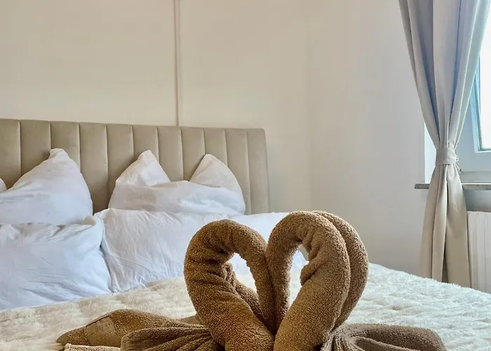 Regency Apartments - Stylische Zentrale 50M2 Wohnung Mit Balkon, Wasserblick Und Netflix