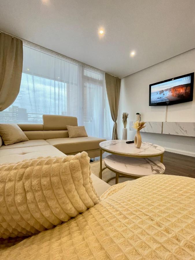 Regency - Stylische Zentrale 50m2 Mit Balkon, Wasserblick Und Netflix