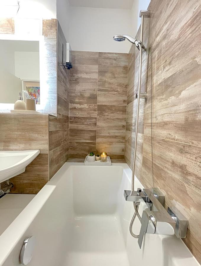 Apartment Regency - Stylische Zentrale 50m2 Mit Balkon, Wasserblick Und Netflix Hannover